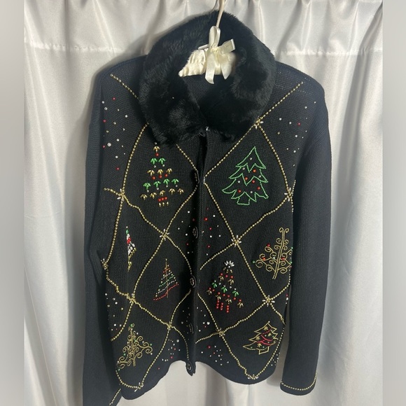 Drapers & Damons Sweaters - Dealers & Damons Vintage Faux Fur Collar Christmas Button Cardigan Beaded Size L
